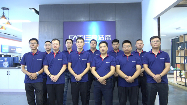 1634172715178716.jpg 運(yùn)營(yíng)部合照_副本111111111.jpg